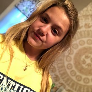 Meet your Posher, Abby